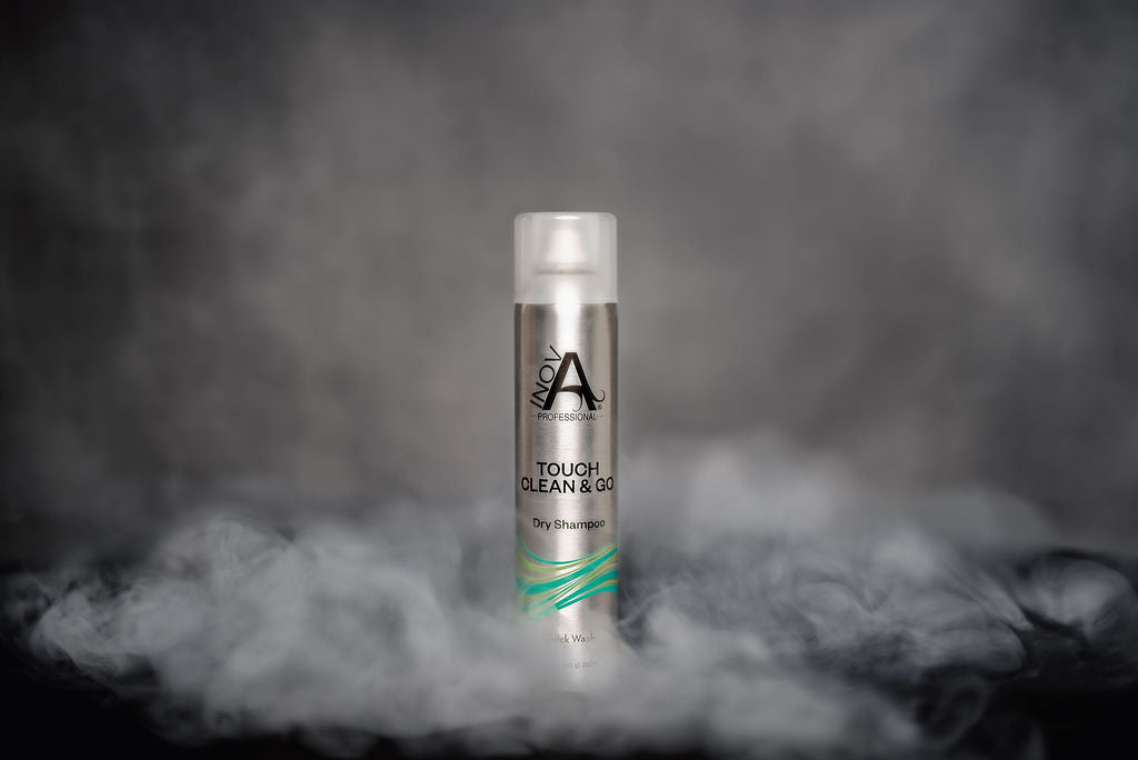 Flexible hold hairspray to eliminate frizz and flyaways